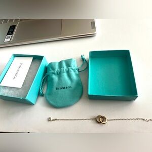 Tiffany&Co Interlocking Bracelet